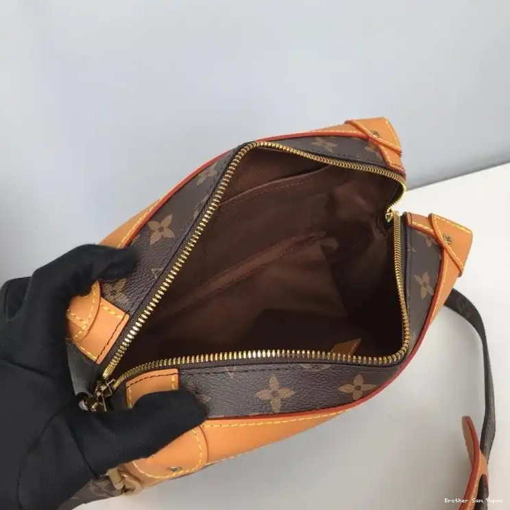 Brother Sam Yupoo LV 19B570296 Bags 0620